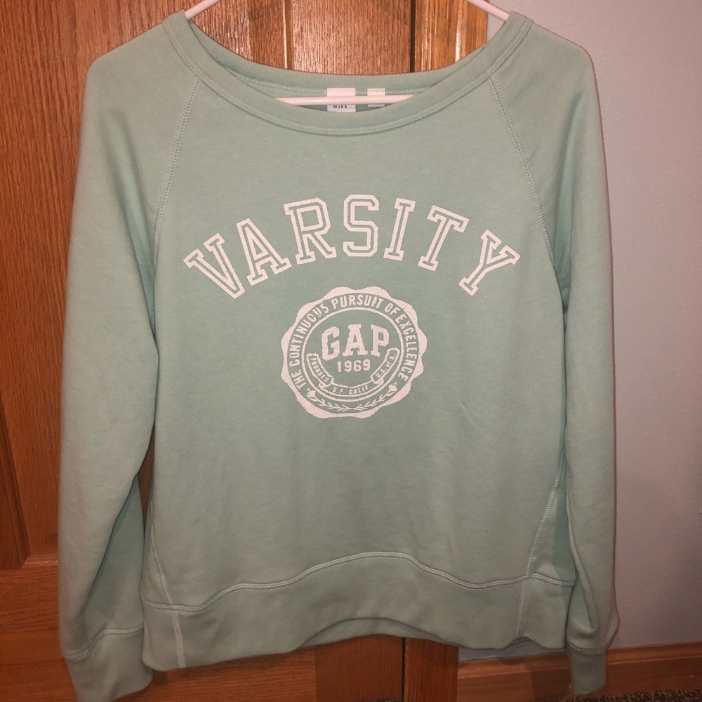 Gap crew neck